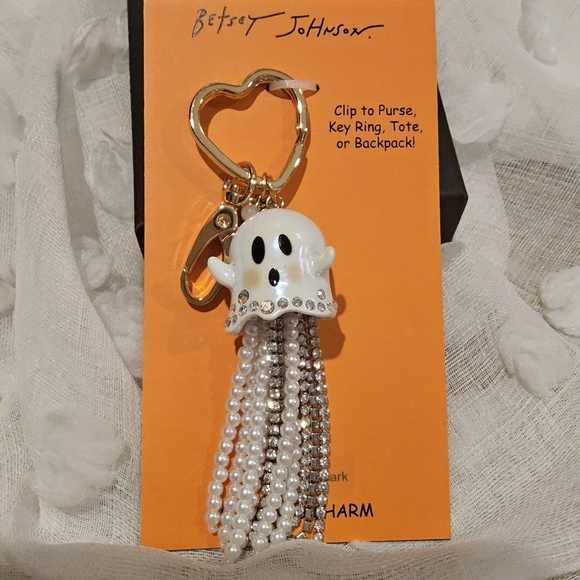 Betsey Johnson Accessories - NWT BETSEY JOHNSON PEARL GHOST ACCESSORIE
